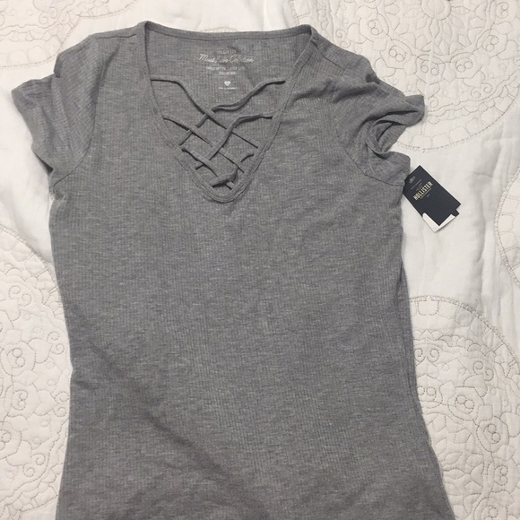 Hollister Ribbed Cage Front T-Shirt - Picture 1 of 1